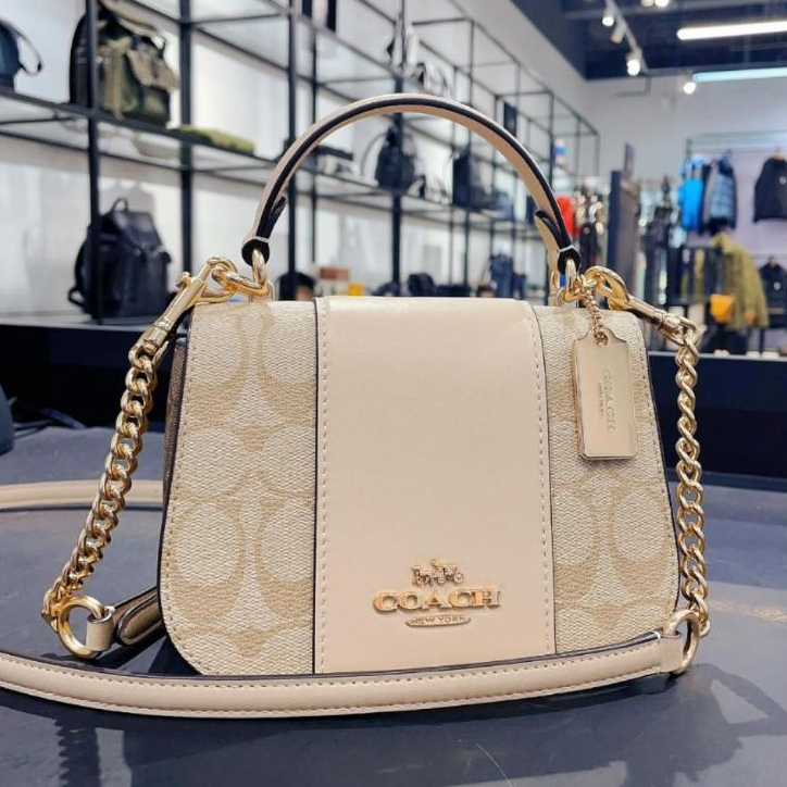Lysa Top Handle CM195 ผู้หญิง ขนาดเล็ก กระเป๋าสะพายข้าง Coac h กระเป๋า มินิ พลิกปก ที่จับด้านบน