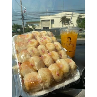 ขนมปังแลบลิ้นครูต้อยเบเกอรี่ 50ชิ้น (บรรจุกล่องโฟม)