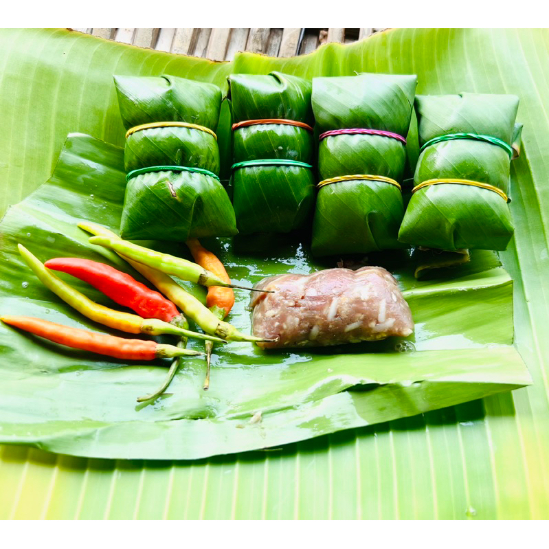 ส้มเนื้อห่อใบตอง แหนมเนื้อ เซต 5 ชิ้น พร้อมส่ง สดใหม่ทุกวัน