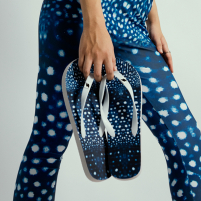 รองเท้าแตะ สำหรับเน็ตไอดอลภาคพื้นทะเล สุดคิ้วท์ Flip Flop Mer Design Collection© ผลิตจากวัสดุรีไซเคิล 100%
