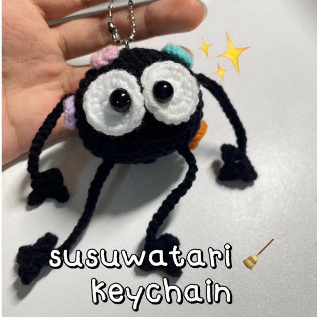 fav.jellyfish | Susuwatari keychain🏯🎆✨ พวงกุญแจไหมพรมรูป susuwatari