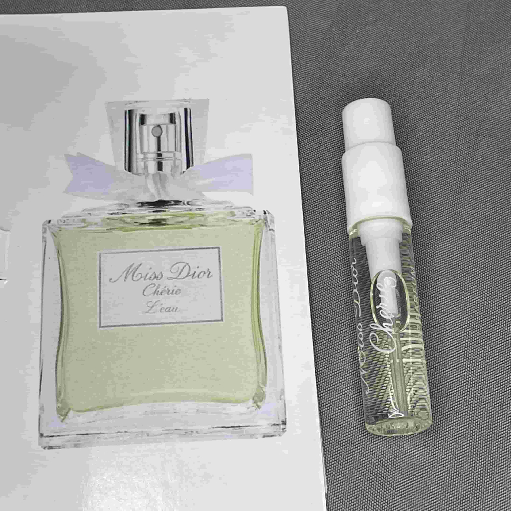 「น้ำหอมขนาดเล็ก」Dior Miss Dior Cherie L'Eau, 2009 2ML