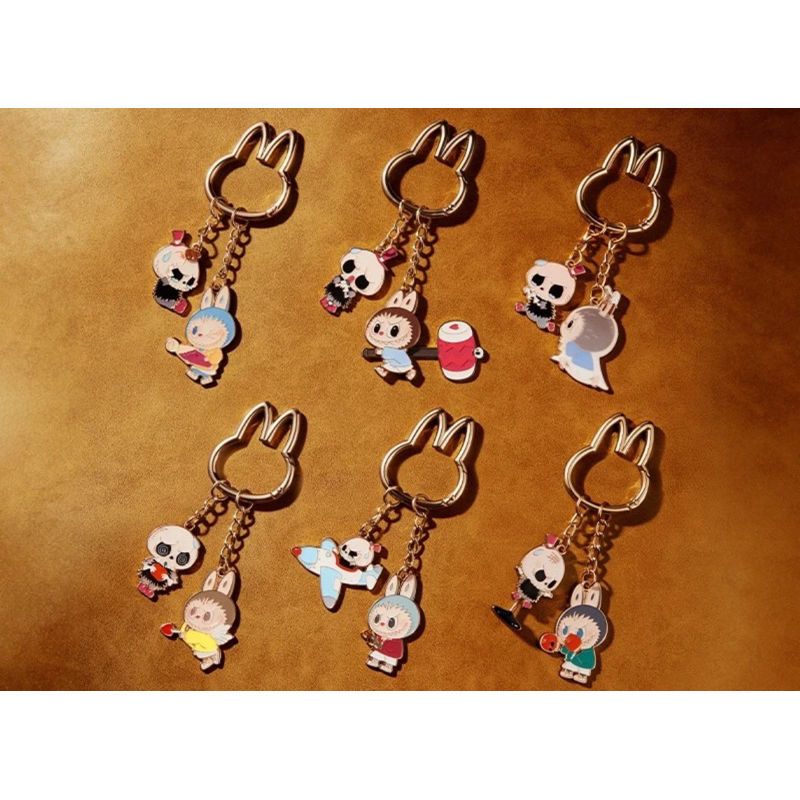 กล่องสุ่ม POP MART  พวงกุญแจ THE MONSTERS Catch Me If You Like Me Series - Pendant Blind Box Surpris