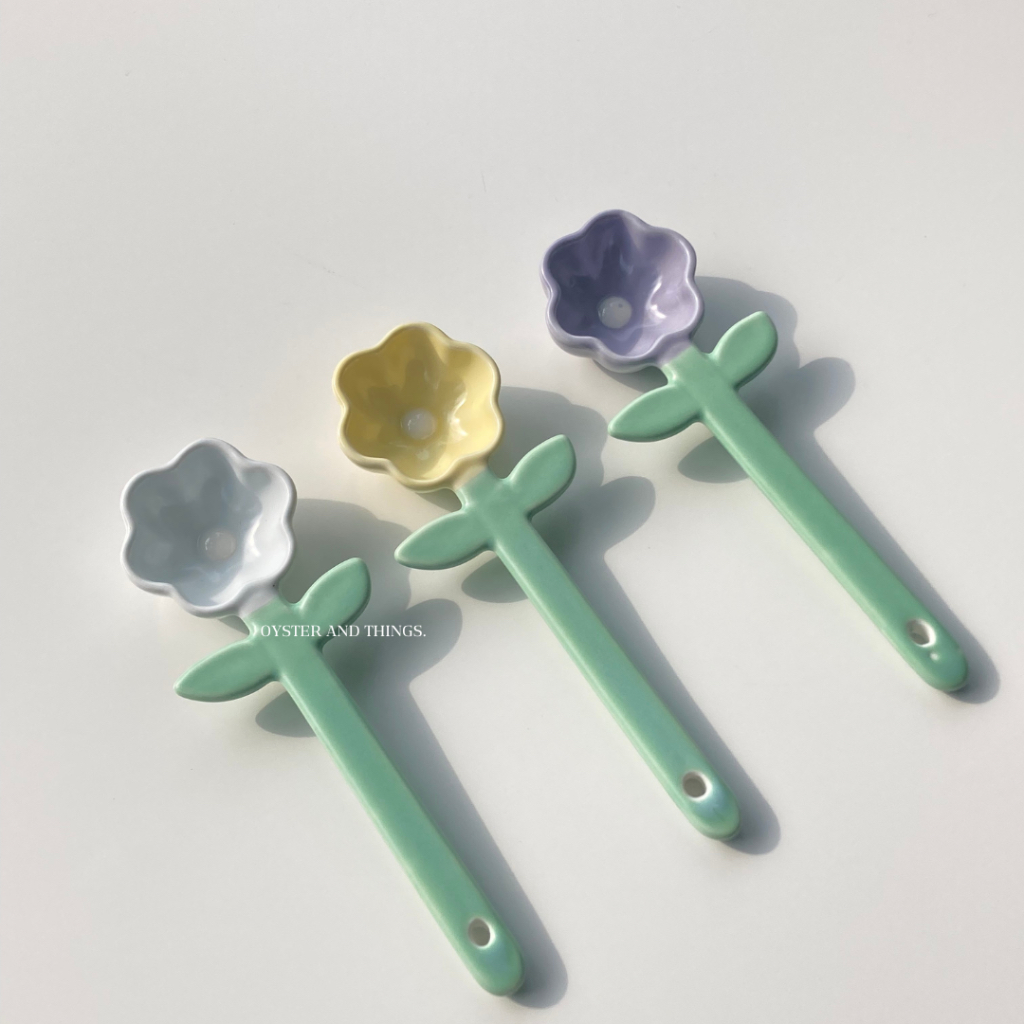 ช้อนเซรามิกลายดอกไม้ Flower Garden spoon ceramic | Oyster & Things.