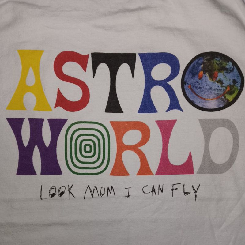 เสื้อยืดมือสอง ต่างประเทศ เสื้อวง นักร้อง Rapper Travis Scott Astro World - Look Mom I Can Fly Size 