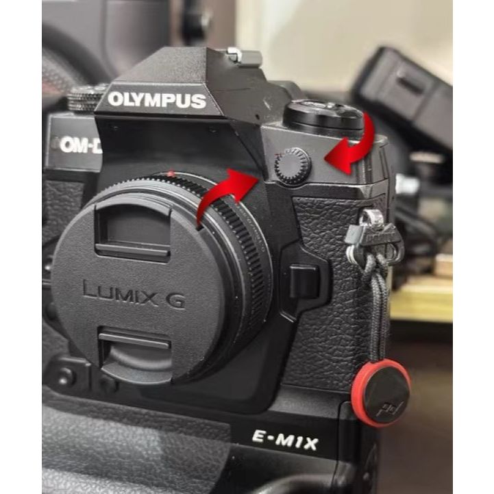 พลาสติกยางปิดขั้วต่อแฟลชภายนอก Olympus EM5 Mark II EM5 Mark III E-M1X