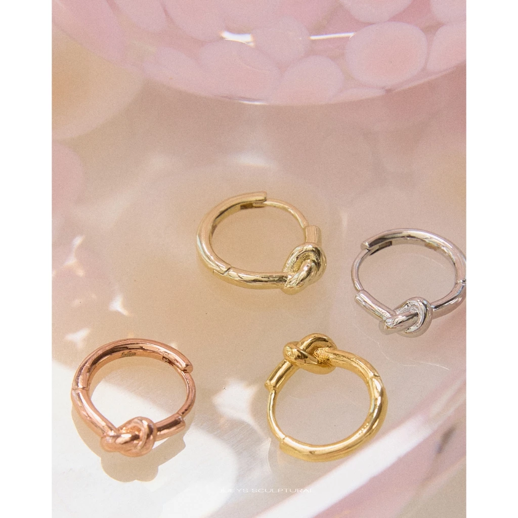 Julys - knot huggie earrings