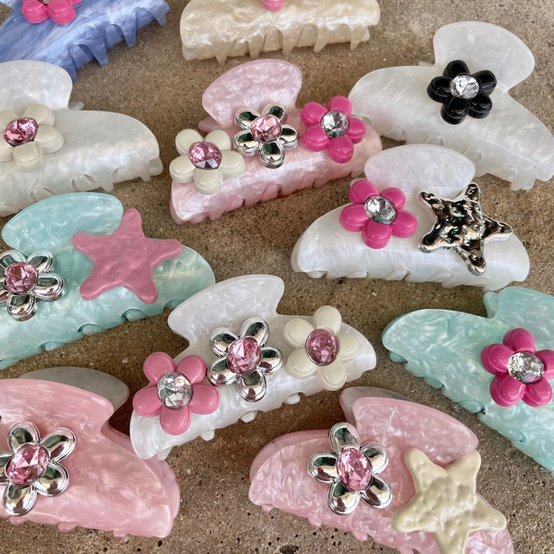 Piing me Hair Claw | กิ๊บหนีบผมสีพื้นลายหินอ่อนตกแต่งลายดอกไม้และดาวและเงิน (พร้อมส่ง) - รูปที่ 4