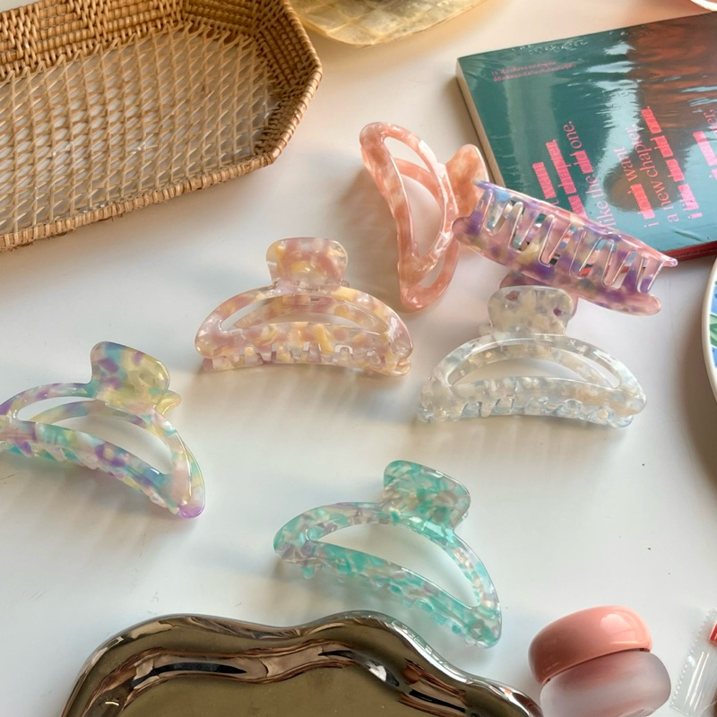 สีและขนาดใหม่ ! กิ๊บหนีบผม TeenyWeeny.co รุ่นHalf Moon marble hair claw กิ๊บหนีบผมหินอ่อนขนาดกลาง(พร้อมส่ง)