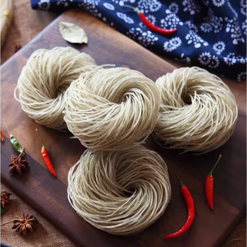 วุ้นเส้นจีน มันม่วง เส้นมันหวาน เส้นหม่าล่า ชาบู เหนียวนุ่ม อร่อย ไม่เละง่าย 光友 紫薯粉丝泡食型 65g - รูปที่ 2