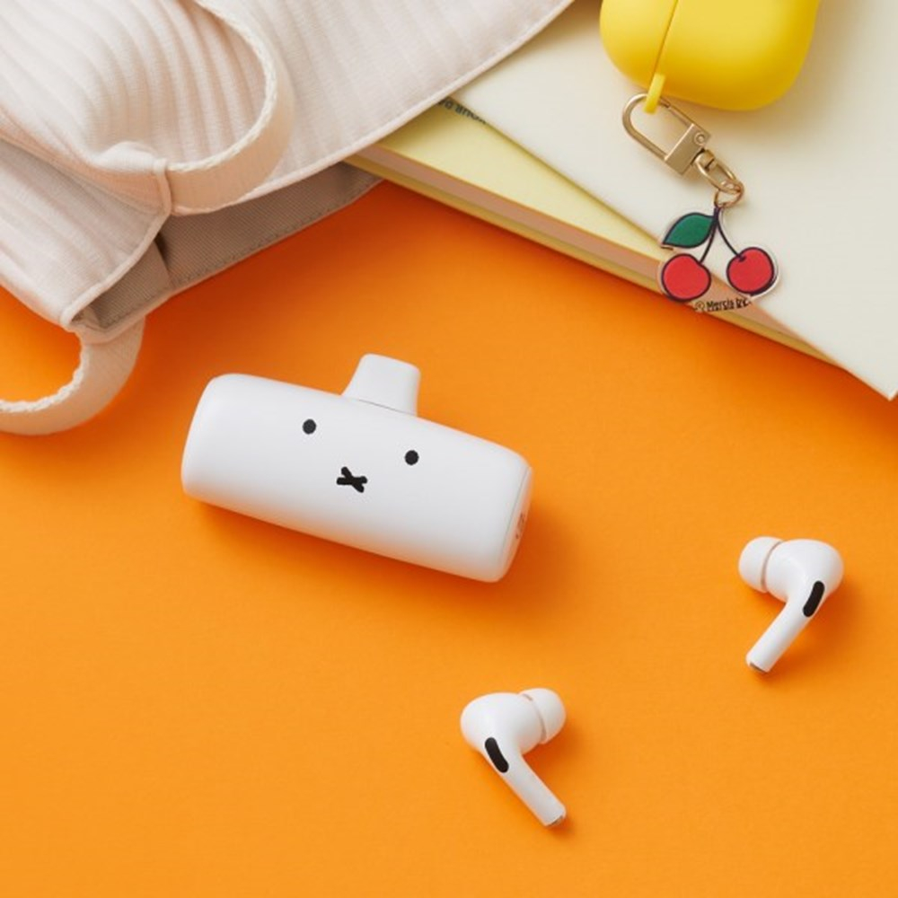 ( พร้อมส่ง ) Miffy mini Bettery Premium Stick Power Bank 4900mAh แบตสำรองพกพา