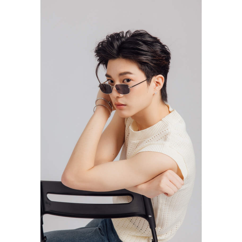 KINS เสื้อไหมพรมแขนกุด (รหัส : KN94)