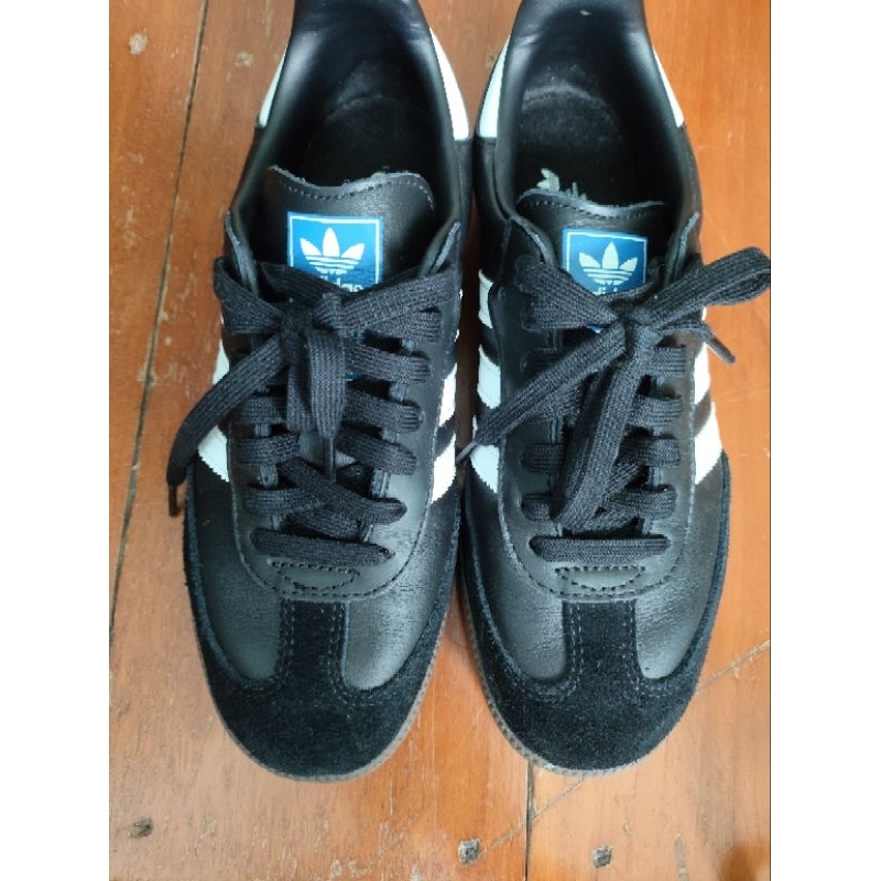 รองเท้า adidas samba