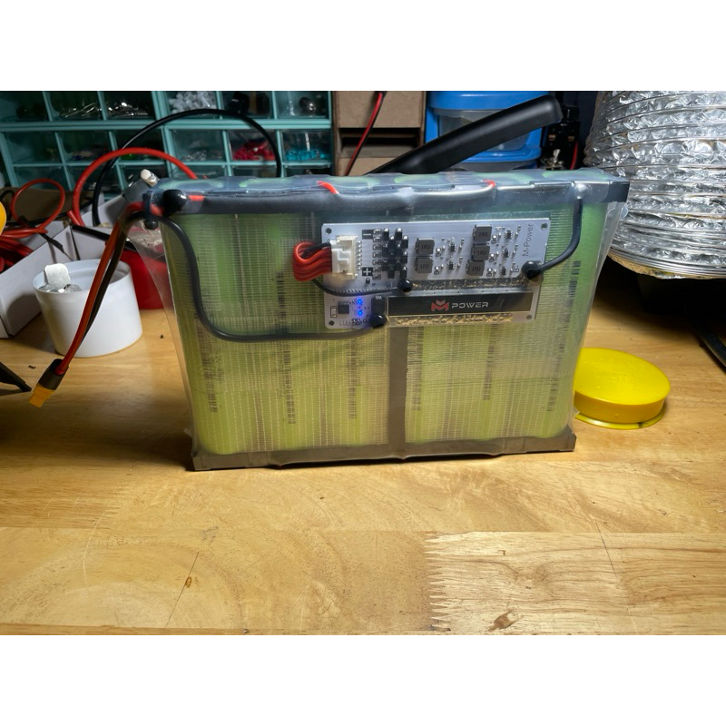 แบตเตอรี่ลิเธียม ฟอตเฟต 32140 6s 19.2-21.9v max 15000mAh(15A)