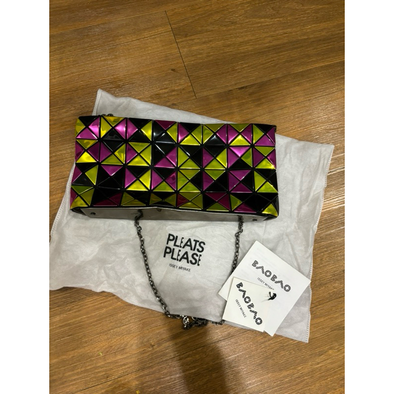 กระเป๋า BAO BAO Issey Miyake รุ่นสายโซ่