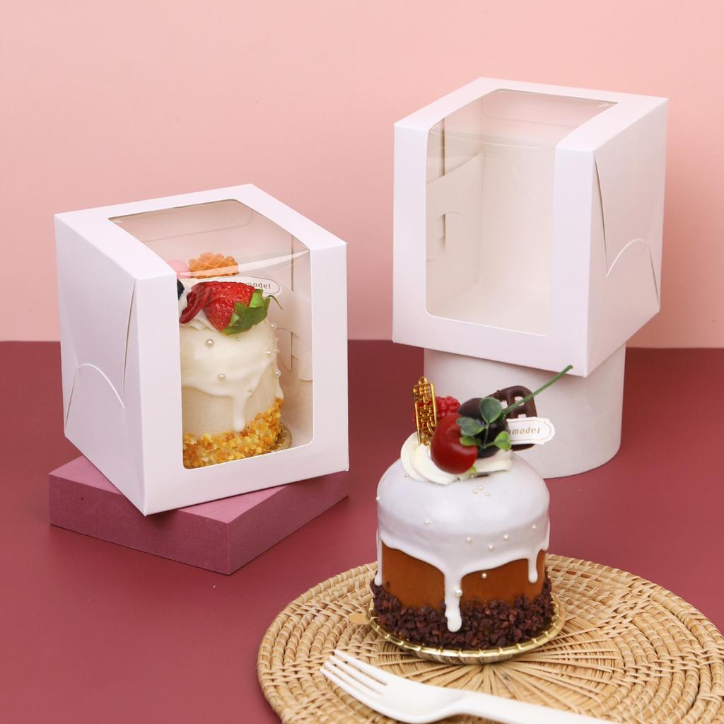 Boxjourney กล่องเค้กชิ้น หน้าต่างวีเชฟ สีขาว 10x10x11ซม. กล่องใส่เค้ก กล่องใส่ขนม