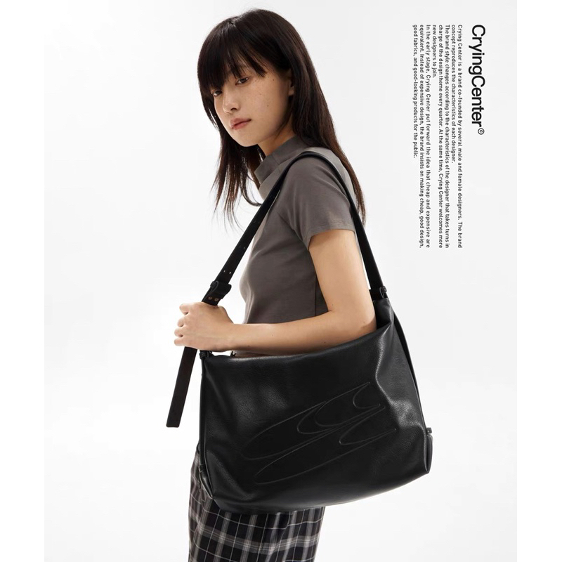 CryingCenter กระเป๋าสะพายข้าง/ครอสบอดี้ Oil Wax Bag (Zipper) 2024