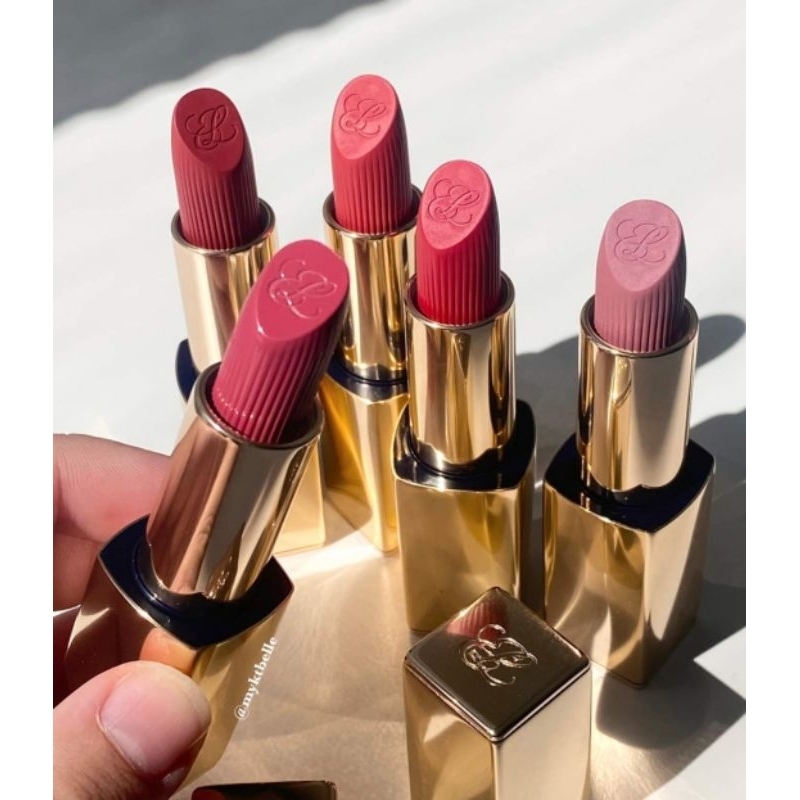 Estee pure color lipstickลิปแท่งทองสุดหรู ลดเหลือ990- (ราคาเต็ม1500)