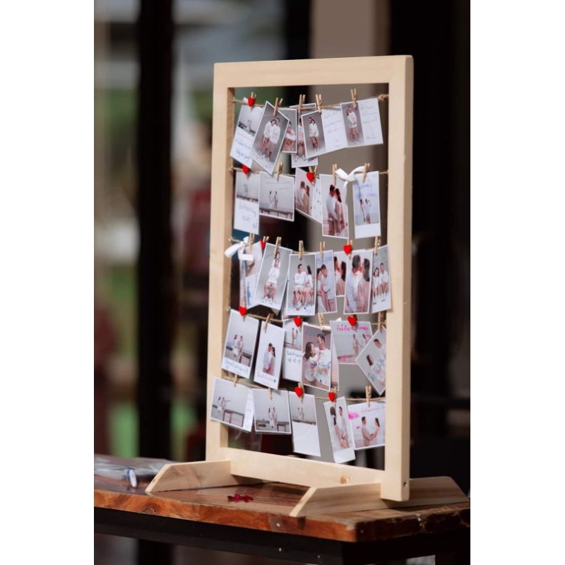กรอบไม้หนีบรูป ขาตั้งโชว์รูปงานแต่ง (ไม้นำเข้าเนื้อขาว) ขนาด55×70cm. ฟรีเชือก,ไม้หนีบ สอบถามเพิ่มเติมแอดไลน์ได้เลยค่ะ