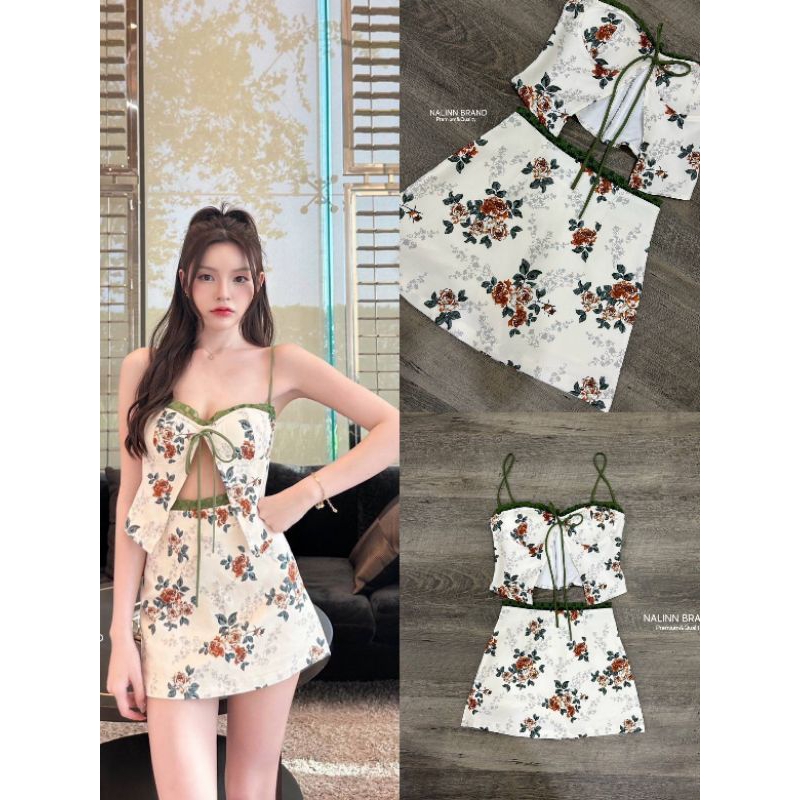 Nalinn SET เสื้อ+กระโปรง พิมพ์ลาย ตัดด้วยสายสีเขียว แต่งลูกไม้ที่อก และขอบกระโปรง