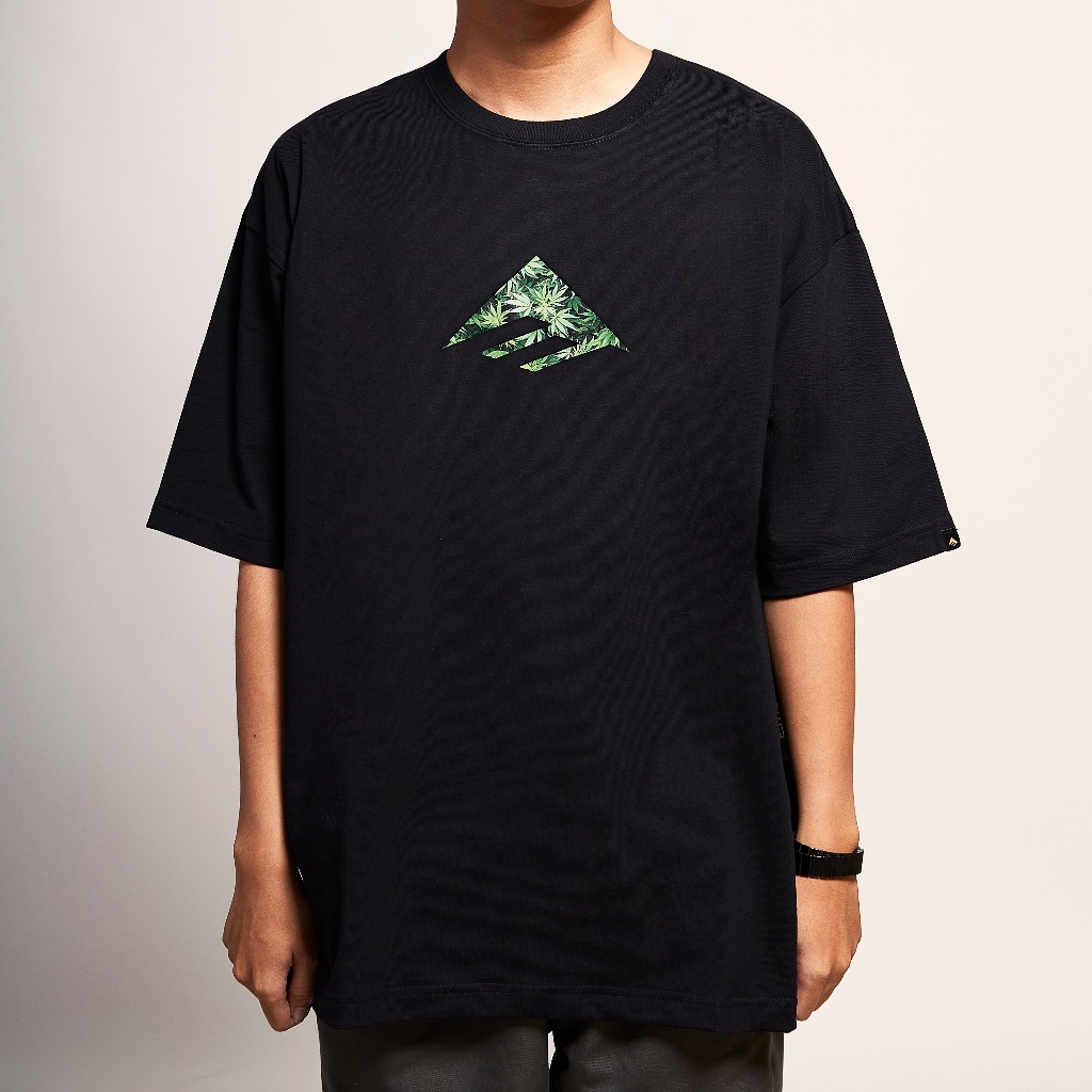 EMERICA เสื้อยืด TRIANGLE S/S TEE