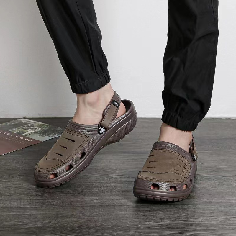 ส่งจากกรุงเทพ Crocs Clog  รองเท้าแตะ แบบลำลอง มาใหม่สุดฮิต รองเท้าหัวโต รองเท้าลำลอง เบา ใส่สบาย