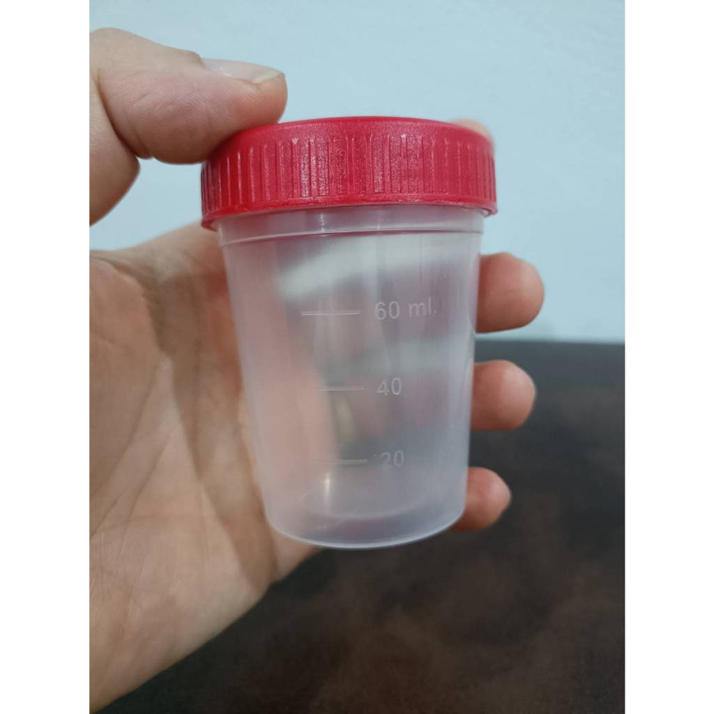*1ใบ*ถ้วยเก็บตัวอย่าง 60 มล. ฝาสีแดง ถ้วยเก็บปัสสา.วะ ถ้วยเก็บของเหลว ฝาเกลียว