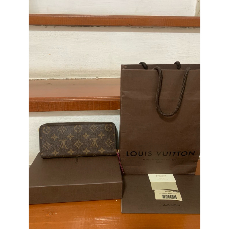 louis vuitton กระเป๋า