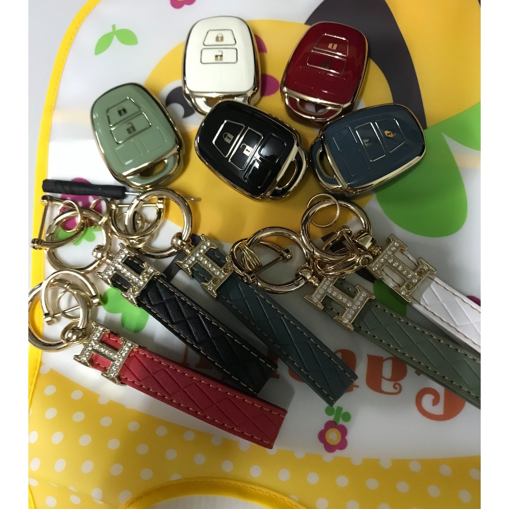 พร้อมส่ง สำหรับโตโยต้า Vios 2014-2020 Yaris เคสหุ้มกุญแจ TPU ชุบ2017-2019รีโมตไร้กุญแจอุปกรณ์เสริมเคส