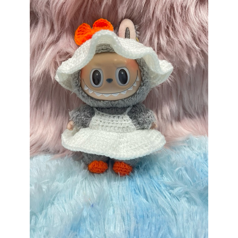 ชุดไหมพรมน้องลาบูบู้ Labubu(ชุดกระโปร่งขาว)