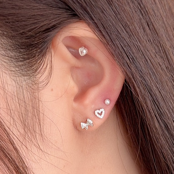 รีวิวต่างหูเงินแท้ 925 เซตโบว์หัวใจมุก: ใส่สบาย ไม่แพ้ ดีไซน์น่ารัก