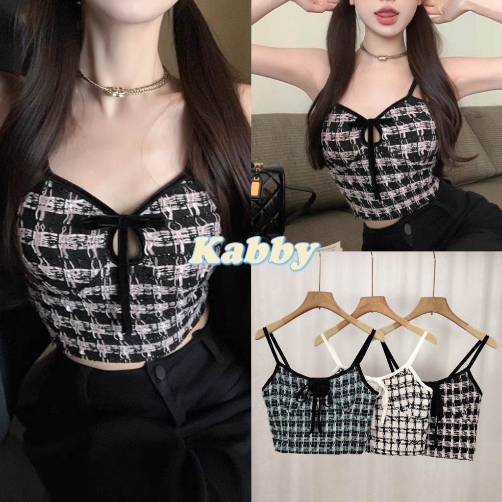 พร้อมส่ง เสื้อสายเดี่ยวผูกตรงกลางน่ารักๆ ผ้าไหมพรม ลายสต๊อก