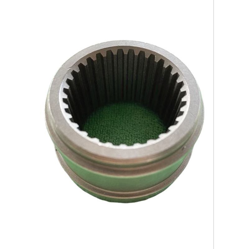 ปลอกต่อดุมล้อหน้า รุ่นเฟือง30ฟัน สำหรับ รถไถ คูโบต้า Kubota L3408 L3608 L4508 L4708 L4018 L5018