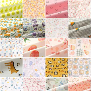 ผ้า cotton 100% สี่เหลี่ยม ขนาด ประมาณ 11-13 cm.คละลาย คละขนาด 50ชิ้น พร้อมส่ง