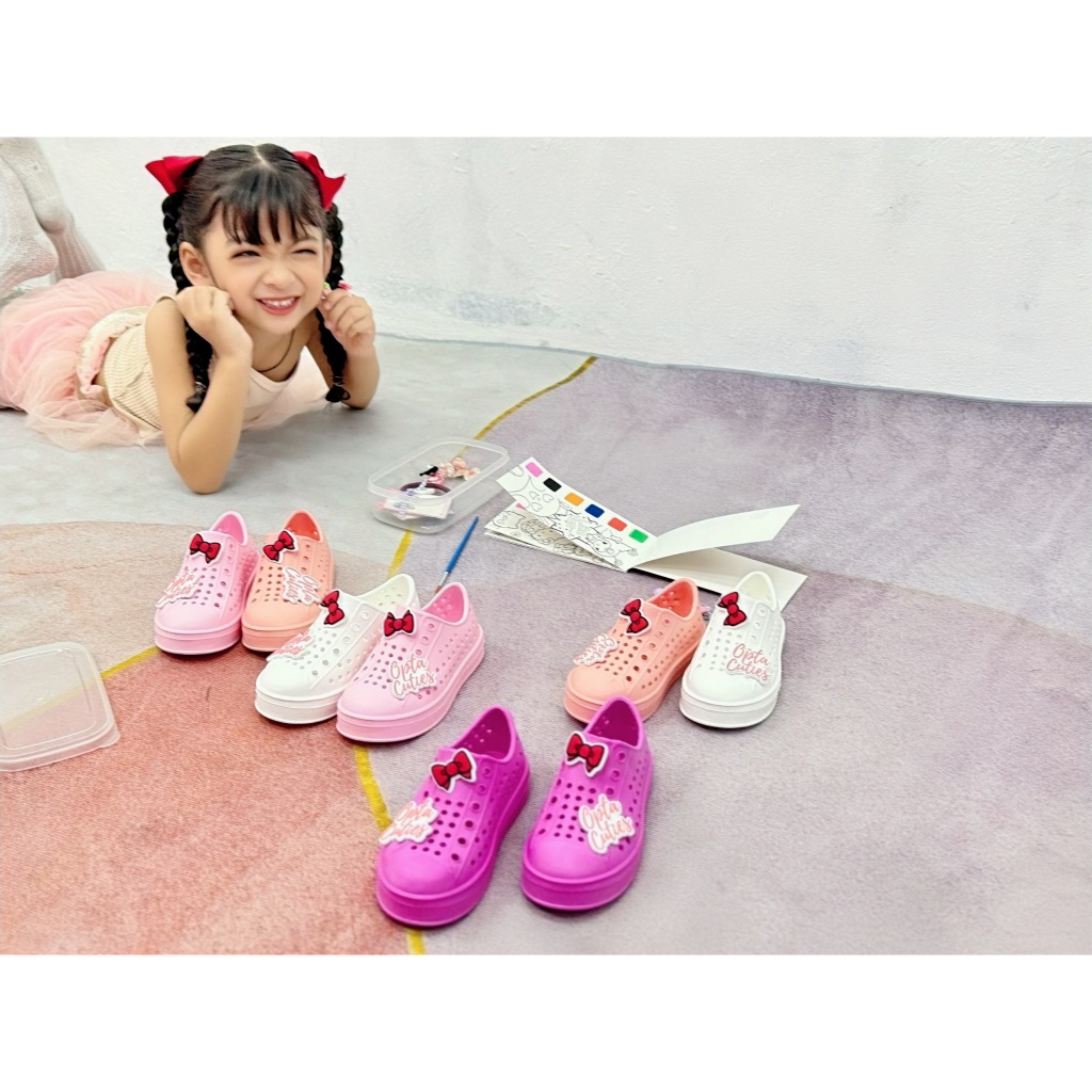 พร้อมส่ง!!! รองเท้าแตะลำลองทรงผ้าใบยางสำหรับเด็ก รองเท้าแตะยาง พื้นนุ่ม เบา สวมใส่สบาย - รูปที่ 2