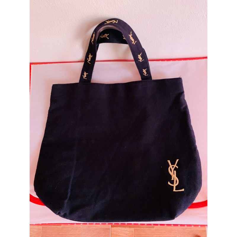กระเป๋าผ้า YSL แท้ มือสอง 🙆‍♀️💗⭐️