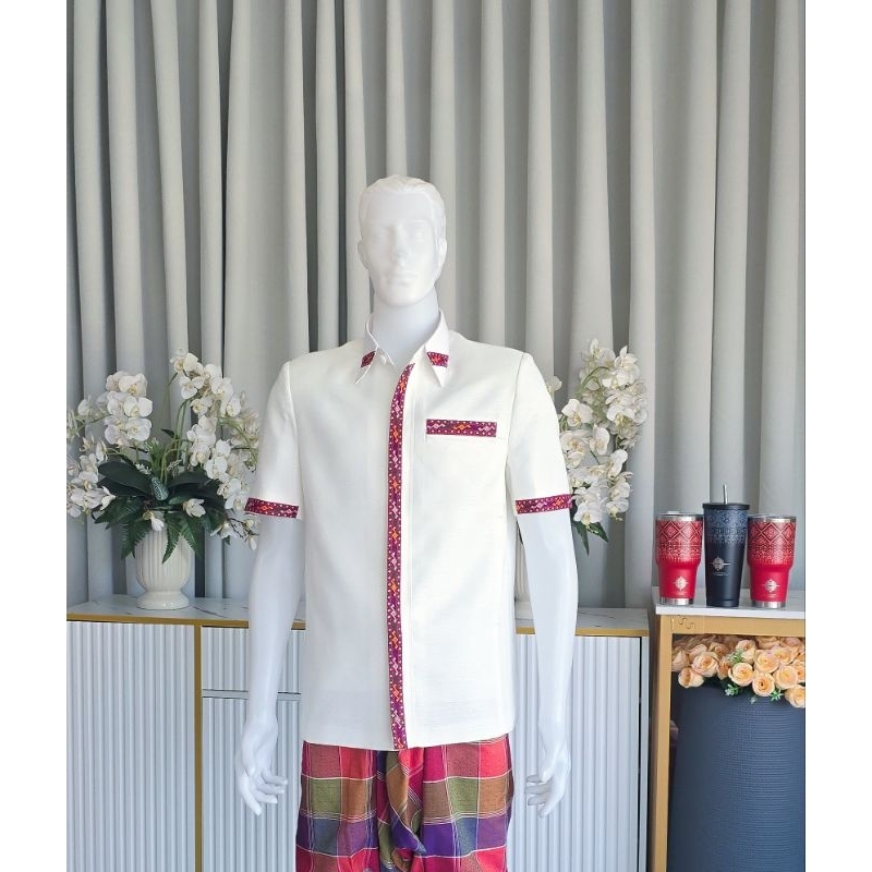 เสื้อภูไทประยุกต์ชาย แขนสั้น ผ้าไหม ญี่ปุ่น แต่งแถบผ้าแพรวาทอมือ