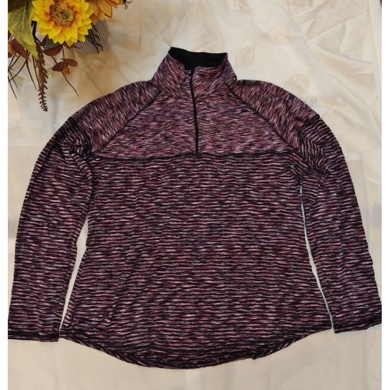 (Y57) เสื้อกีฬา AVIA ผ้าสเปนเดก อก 46-48" ยาว 26"