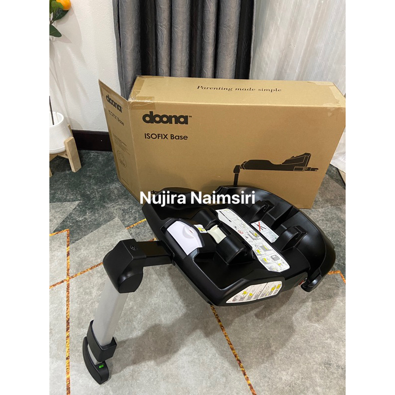 Doona isofix อุปกรณ์เสริมสำหรับคาร์ซีท doona[มือสองสภาพดีพร้อมกล่อง]