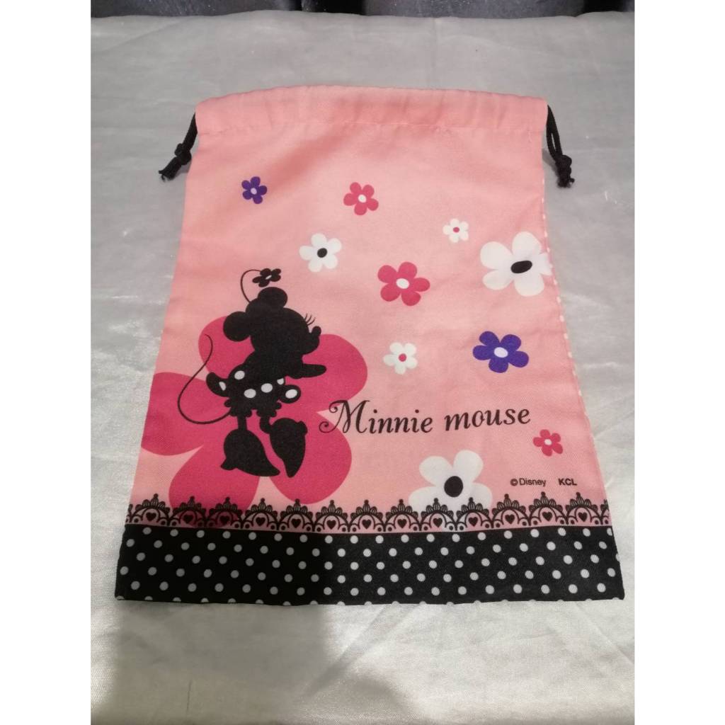 กระเป๋าผ้าหูรูด ลาย Minnie mouse ขนาด 11x8.5 นิ้ว ญี่ปุ่นแท้
