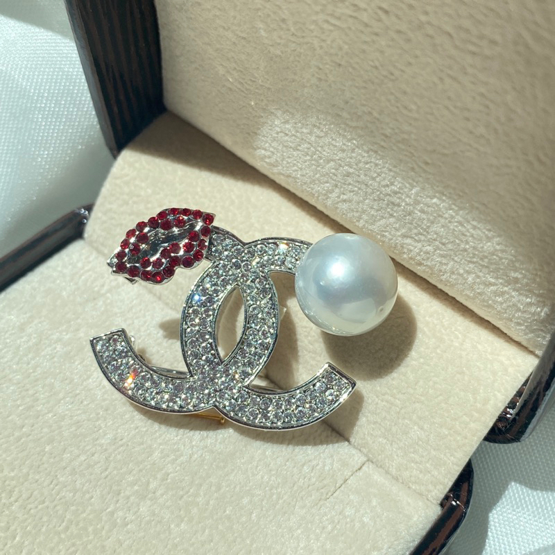 Krabi andaman pearl เข็มกลัดไข่มุกเซาท์ซี