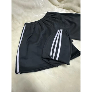 จัมโบ้กางเกงขาสั้นใส่สบาย (เอวถึง56“)