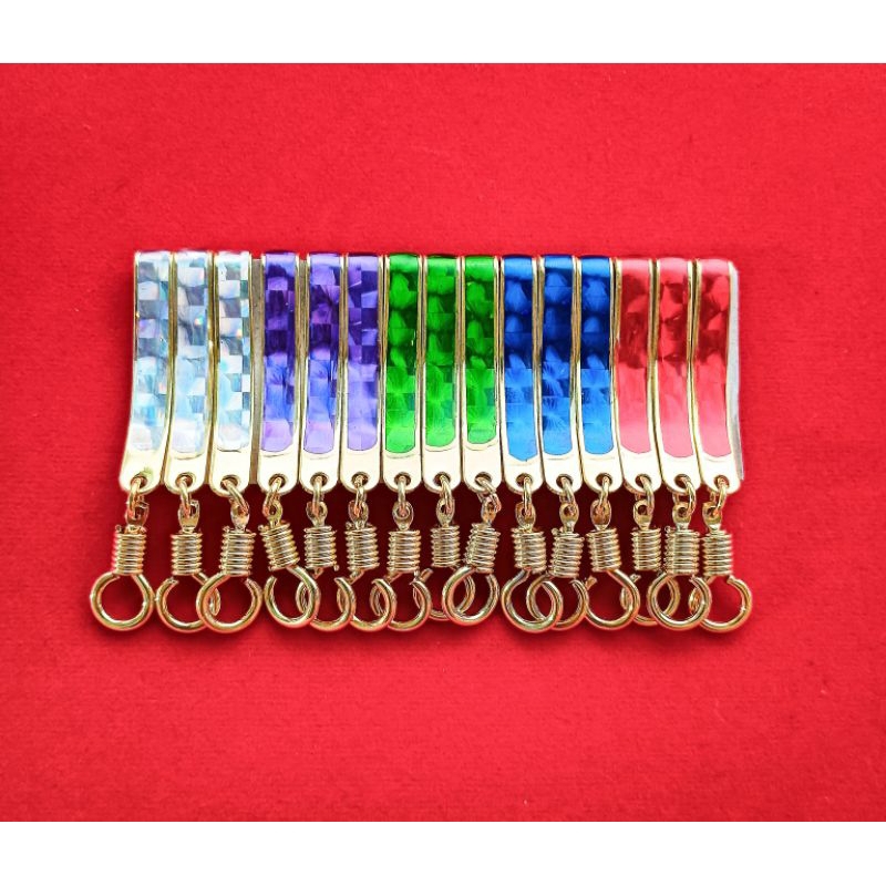 แหนบพระสีทองลงยาลาย3มิติสีล้วนราคาต่อ 1 ชิ้นแจ้งสีทางแชท(สีขาวหมด)รายละเอียดและขนาดอ่านเพิ่มเติมได้เลยค่ะ - รูปที่ 2