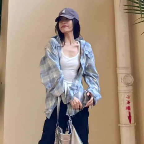 ล้างสต็อก⚡เสื้อเชิ้ตแขนยาวลายสก๊อต ⚡CTB090 ⚡คอปก ทรงเบสิคใส่คลุมแมตช์หรือใส่เดี่ยวๆก็ชิค ใส่คลุมกันแ