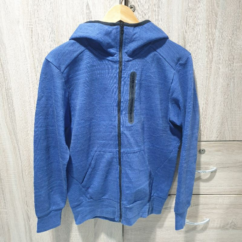 เสื้อฮู้ดซิปคอสูง UNIQLO สีน้ำเงินลายหินอ่อน ของแท้มือสอง