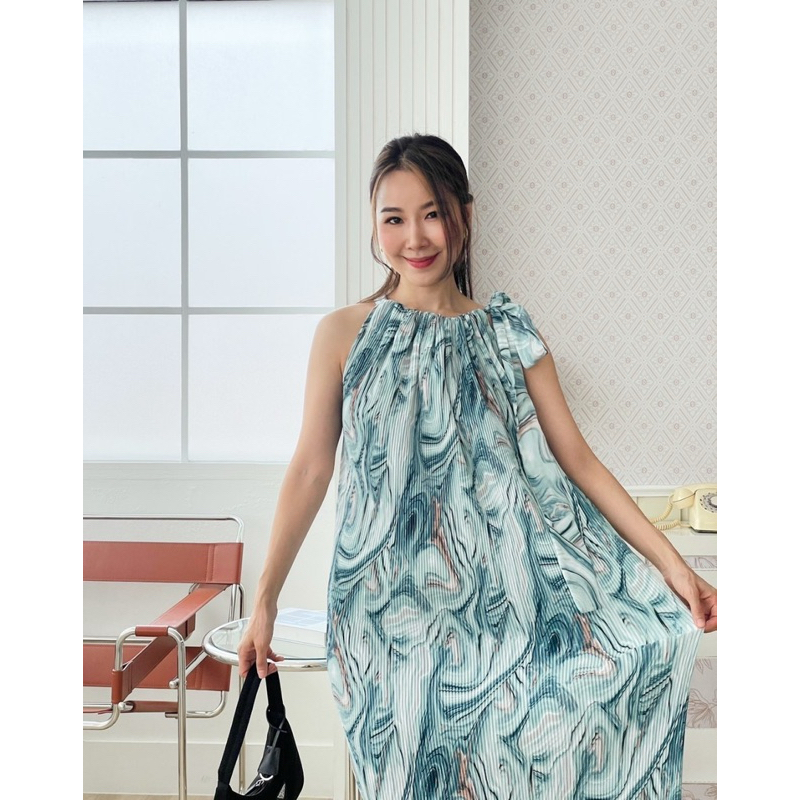 NIKORI PLEAT DRESS เดรสพลีทผูกโบว์