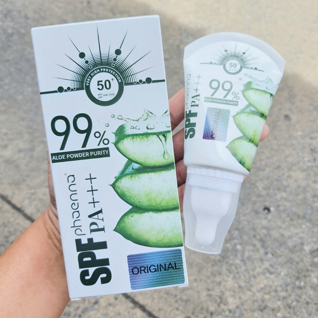 phaenna กันแดดหน้าสด อโลเวล่า99%  ป้องกันผิวหน้าจากแสงแดดด้วย spf50pa+++ NO.97969