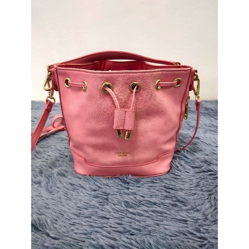 กระเป๋าสะพายข้าง ถือได้ แฟชั่นผู้หญิง LYN💯 (มือ2)👜