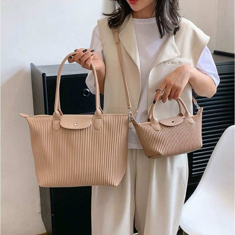 กระเป๋ารุ่น Mini Nanny bag ใบเล็ก มีสายสะพายยาว