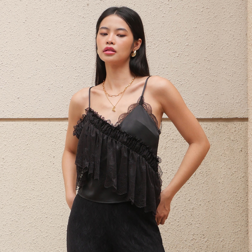 LUCA STUDIO_Martha top-เสื้อสายเดี่ยว ตัดต่อลูกไม้ แต่งระบาย ซิปซ่อนด้านข้าง